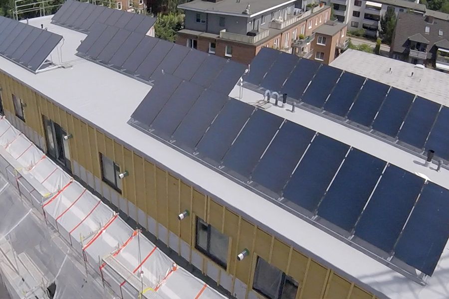 Hamburger Wohngebäude mit Solarthermie Anlage