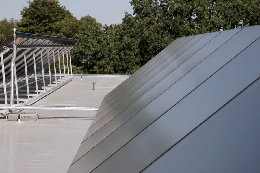 Solarthermie Anlage als Teil des Green Building Konzepts
