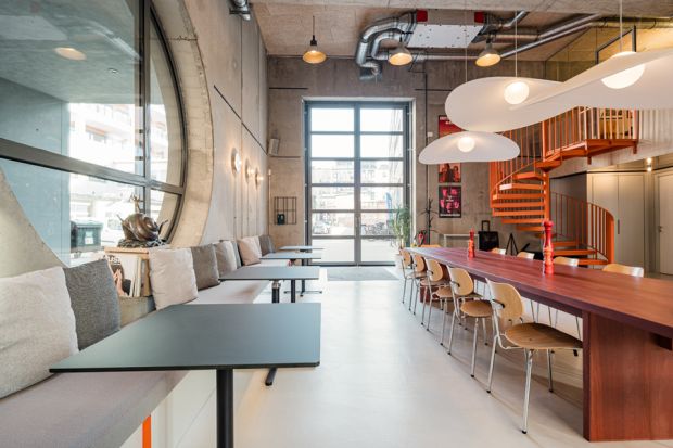 Mix aus Gewerbe- & Office-Flächen