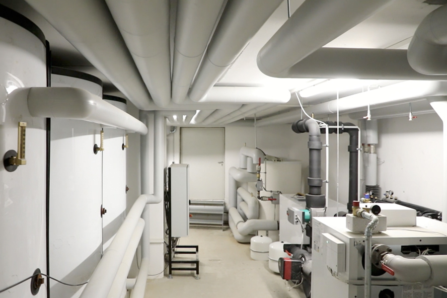 Heizungskeller einer Green Building Immobilie