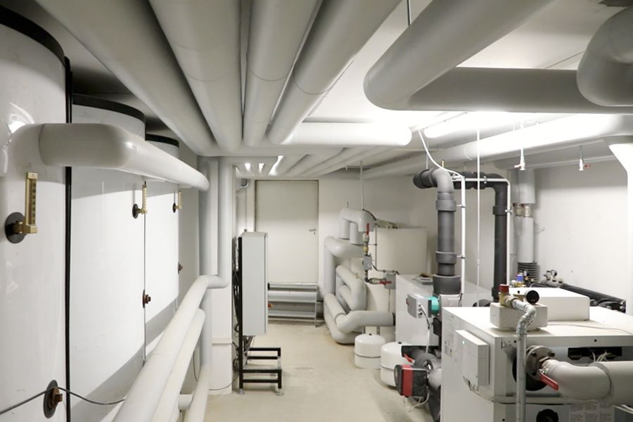 Heizungskeller einer Green Building Immobilie